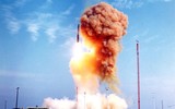 [ẢNH] Mỹ vừa phóng siêu tên lửa hạt nhân khiến ngay S-400 Nga cũng bất lực