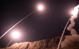 [ẢNH] Nhà máy tên lửa Iran bị Israel phát hiện tại Syria, thế giới nín thở bão lửa ập đến, liệu S-300 có 'khẹt lửa'?