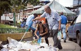[ẢNH] Ông Guaido cảnh báo quân đội Venezuela chặn hàng cứu trợ là tội ác chống lại loài người