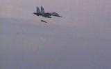 [ẢNH] Su-30 Venezuela vừa phóng tên lửa hủy diệt nặng hơn nửa tấn để công phá chiến hạm