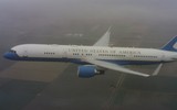 [ẢNH] Lý do chuyên cơ Air Force Two Mỹ đậu tại Đà Nẵng khi Tổng thống Trump đến Hà Nội