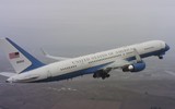 [ẢNH] Lý do chuyên cơ Air Force Two Mỹ đậu tại Đà Nẵng khi Tổng thống Trump đến Hà Nội
