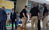 [ẢNH] Bí mật biệt đội cảnh khuyển K9 bảo vệ Tổng thống Trump ở Hà Nội