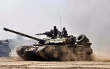[ẢNH] Đáng sợ với chiến đoàn 320 xe tăng T-80UD của Pakistan