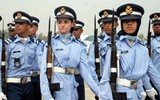 [ẢNH] Vẻ đẹp cuốn hút như thiên thần của nữ binh sĩ Pakistan