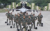 [ẢNH] F-16D Pakistan bị MiG-21 bắn hạ, phi công nhảy dù nhưng bị dân đánh chết vì nhầm?
