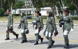 [ẢNH] F-16D Pakistan bị MiG-21 bắn hạ, phi công nhảy dù nhưng bị dân đánh chết vì nhầm?