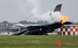[ẢNH] F-16D Pakistan bị MiG-21 bắn hạ, phi công nhảy dù nhưng bị dân đánh chết vì nhầm?