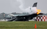 [ẢNH] F-16D Pakistan bị MiG-21 bắn hạ, phi công nhảy dù nhưng bị dân đánh chết vì nhầm?
