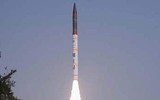 [ẢNH] Tên lửa hạt nhân Agni-IV Ấn Độ không những Pakistan mà cả Trung Quốc cũng lo ngại