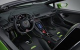 [ẢNH] Mãnh thú mui trần Lamborghini Huracan EVO Spyder đẹp mê mẩn tới từng chi tiết với giá 6,8 tỷ