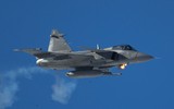 [ẢNH] MiG-21 Ấn Độ hạ gục F-16 Pakistan, Mỹ lo lắng, Nga trông chờ, chỉ có Thụy Điển hưởng lợi?