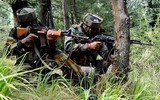 [ẢNH] AK-203 có gì khiến Ấn Độ vứt bỏ niềm tự hào, ngay cả với súng trường INSAS