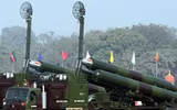 [ẢNH] Sát thủ diệt hạm Brahmos Ấn Độ dễ dàng áp chế tàu chiến Pakistan?