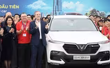 [ẢNH] Lux SA2.0, chiếc ôtô đầu tiên của VinFast lăn bánh tại Việt Nam