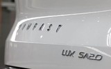[ẢNH] Lux SA2.0, chiếc ôtô đầu tiên của VinFast lăn bánh tại Việt Nam