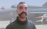 [ẢNH] Bất ngờ phi công MiG-21 Ấn Độ bị bắn hạ cũng chính là người hạ chiếc F-16 Pakistan