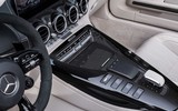 [ẢNH] Siêu xe Mercedes-AMG GT R Roadster mui trần hút mắt giới mê xe