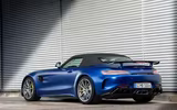 [ẢNH] Siêu xe Mercedes-AMG GT R Roadster mui trần hút mắt giới mê xe