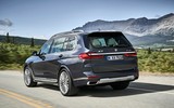 [ẢNH] BMW X7 2019 tiếp tục hút khách với kiểu dáng đẹp và đầy mạnh mẽ