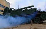 [ẢNH] Pháo binh Nga bất ngờ khai hỏa dữ dội loại cối có thể bắn đạn hạt nhân
