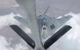 [ẢNH] Mỹ cho cần cẩu nghiền nát 'chim ưng đêm tàng hình' F-117