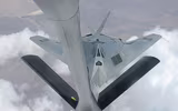 [ẢNH] Mỹ cho cần cẩu nghiền nát 'chim ưng đêm tàng hình' F-117