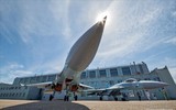 [ẢNH] Su-35, 'con gà đẻ trứng vàng' cho Nga