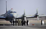 [ẢNH] B-52 Mỹ tới Châu Âu, Nga điều máy bay săn ngầm cực mạnh Tu-142 lên thám sát