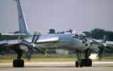 [ẢNH] B-52 Mỹ tới Châu Âu, Nga điều máy bay săn ngầm cực mạnh Tu-142 lên thám sát