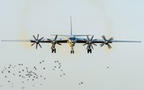 [ẢNH] B-52 Mỹ tới Châu Âu, Nga điều máy bay săn ngầm cực mạnh Tu-142 lên thám sát