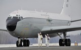 [ẢNH] Mỹ điều máy bay C-135S chuyên ‘đánh hơi’ tên lửa và hạt nhân tới, bán đảo Triều Tiên lại sẽ nóng?