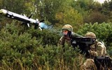 [ẢNH] 620 sát thủ diệt tăng Javelin Mỹ bất ngờ vây chặt xe tăng Nga