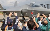[ẢNH] Chiến hạm, máy bay Nhật phong tỏa biển, ngăn chặn việc cướp xác máy bay F-35