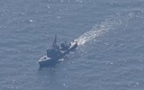 [ẢNH] Chiến hạm, máy bay Nhật phong tỏa biển, ngăn chặn việc cướp xác máy bay F-35