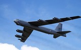 [ẢNH] Mỹ điều B-52 sẵn sàng ném bom rải thảm nếu đối phương tiếp cận xác F-35A Nhật Bản