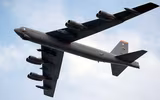 [ẢNH] Mỹ điều B-52 sẵn sàng ném bom rải thảm nếu đối phương tiếp cận xác F-35A Nhật Bản
