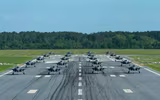 [ẢNH] Chiến đấu cơ F-35B Mỹ thực hiện màn 'Voi đi bộ' trước khi điều tới Biển Đông