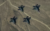 [ẢNH] Chiến đấu cơ F-35B Mỹ thực hiện màn 'Voi đi bộ' trước khi điều tới Biển Đông