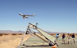 [ẢNH] 6 UAV trinh sát ScanEagle cực nguy hiểm Việt Nam sẽ nhận từ Mỹ