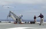 [ẢNH] 6 UAV trinh sát ScanEagle cực nguy hiểm Việt Nam sẽ nhận từ Mỹ