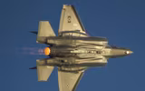 [ẢNH] F-35A Nhật Bản buộc phải hạ độ cao tránh máy bay Mỹ trước khi đâm xuống biển