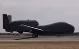 [ẢNH] Iran trưng bày mảnh vỡ UAV đắt hơn cả F-35 và nỗi uất hận của Mỹ