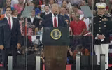 [ẢNH] Ông Trump khoe về 'chiến thần' F-22 dịp quốc khánh khiến giới chuyên gia bật cười