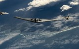 [ẢNH] Ông Trump khoe về 'chiến thần' F-22 dịp quốc khánh khiến giới chuyên gia bật cười