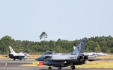 [ẢNH] 'Chiến đấu cơ' đắt hơn F-35A Mỹ tiếp tục đổ về Trung Đông