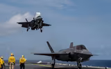 [ẢNH] Siêu tàu đổ bộ cùng F-35B của Mỹ rầm rập tập trận tại cửa ngõ biển Đông