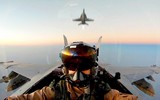 [ẢNH] ‘Soi’ sức mạnh tiêm kích hạm F/A-18E/F Mỹ đang nhào lộn trên biển Đông