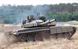 [ẢNH] Bất ngờ với phiên bản xe tăng T-72 được trang bị tới 3 khẩu pháo