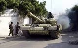 [ẢNH] Phận bi tráng của chiến tăng T-55MV Syria trên cánh đồng chết Idlib